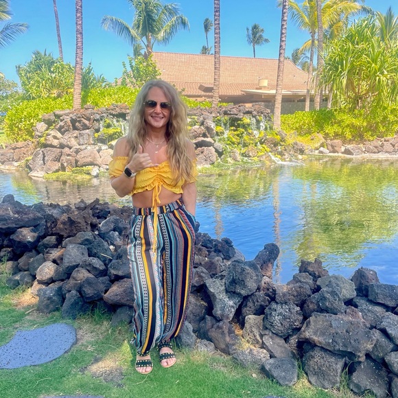 Meet your Posher, Ashley. - Picture 3 of 7